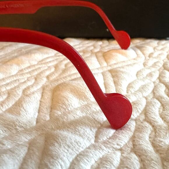 Anne & Valentin custom frames hand crafted in France 
Eyeglass Art Red Black - Picture 5 of 8